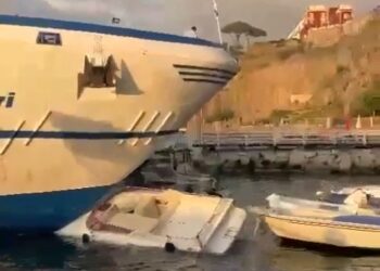 Caso nave “impazzita” a Sorrento si indaga sulle cause, il Comitato Utenti di Capri presenta esposto
