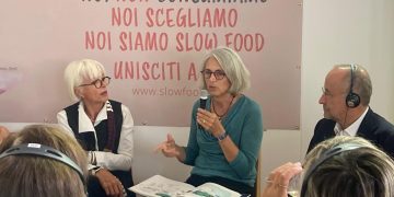 A Terra Madre, Salone del Gusto di Torino, gli olivi di Capri in un libro illustrato di Simonetta Capecchi