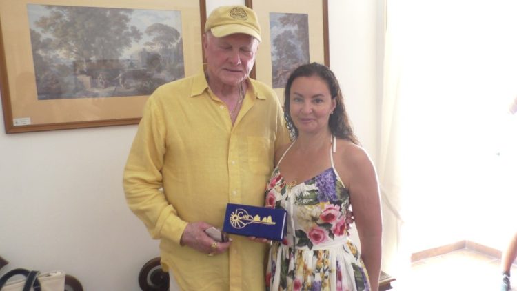 Capri: Cerimonia in comune di beneficenza per Jackie e Mike Love leader dei Beach Boys (Photogallery)