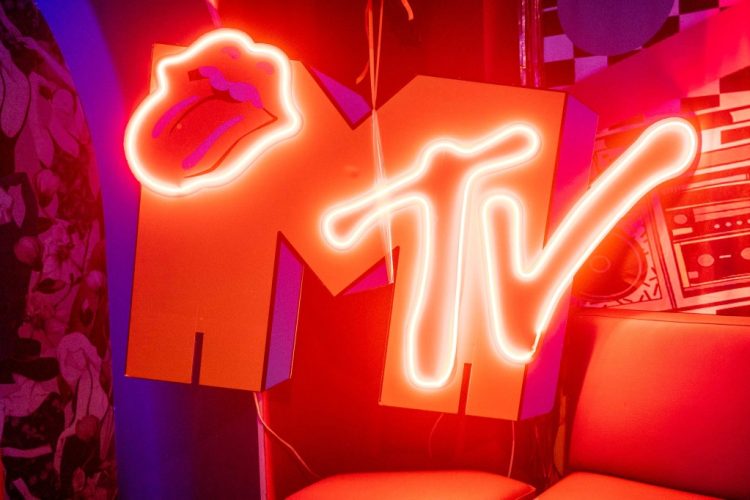 Gente della notte, Molella incanta Capri al VV Club, prossimo appuntamento da Paolino