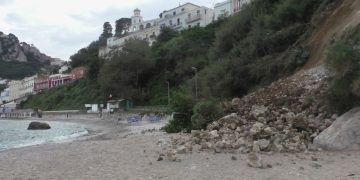 Il sindaco Falco dopo la frana di Marina Grande emette un’ordinanza per la messa in sicurezza dell’area