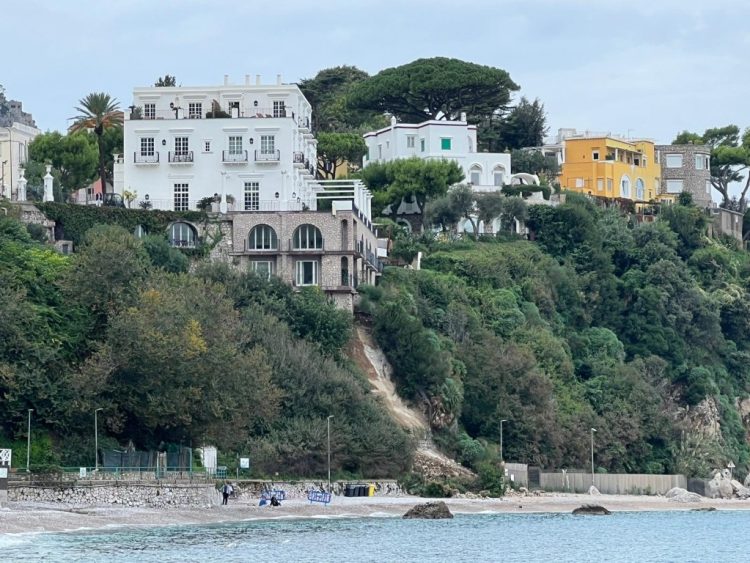 Ordinanza per la frana a Capri