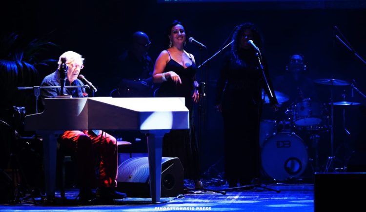 Peppino the King: la festa al Teatro Trianon Viviani per un grande Signore della Musica italiana – photogallery