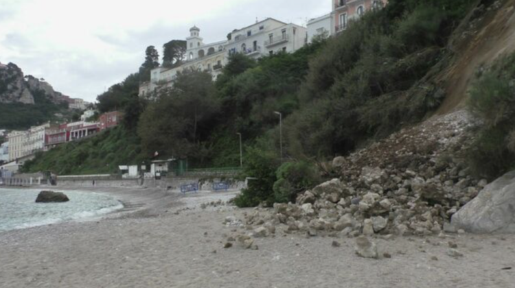 Capri, ordinanza del sindaco dopo la frana a Marina Grande (Photogallery)
