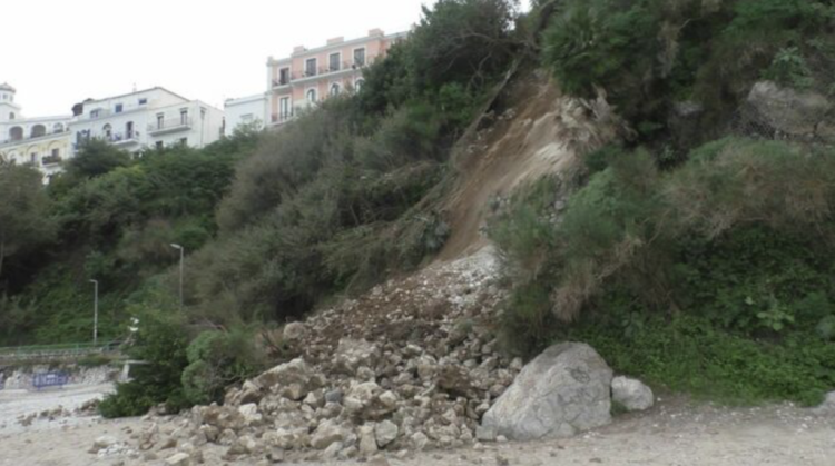 Capri, ordinanza del sindaco dopo la frana a Marina Grande (Photogallery)