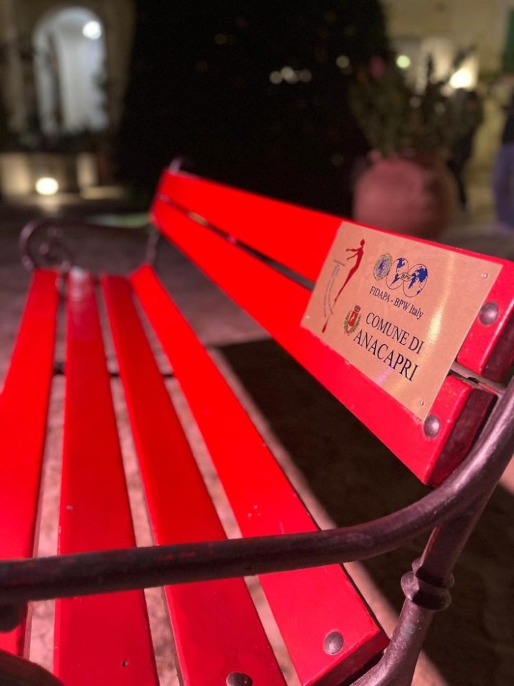 L’isola di Capri celebra la Giornata internazionale contro la violenza sulle donne.