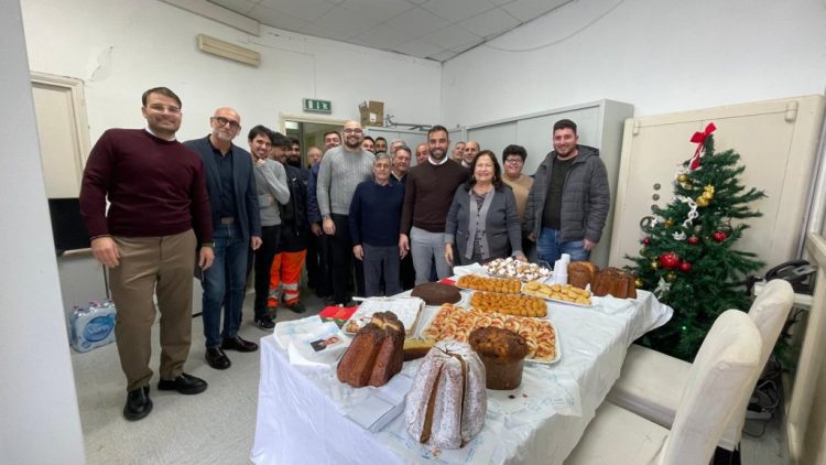 Cerimonia natalizia nella sede della direzione della Funicolare di Capri