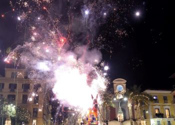 A Sorrento Capodanno senza vetro, a Capri stop ai fuochi