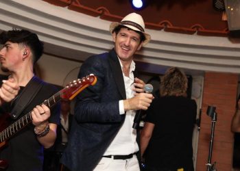 Gianluigi Lembo torna a Bari con il travolgente dinner-show: «Qui ci sentiamo davvero a casa»