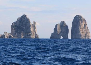 Faraglioni-Capri-Pixabay-salernosera.it_
