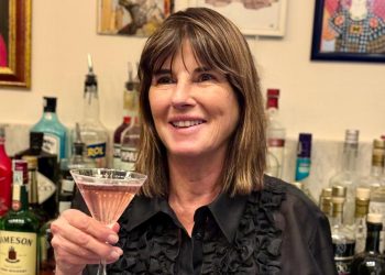 ASPETTANDO GLI OSCAR: A CHYNTIA SLEITER ‘LA ITALIA AWARD’