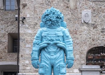 Human Connections – Filippo Tincolini – Da Capri a Pietrasanta : Oltre quaranta sculture nei luoghi simbolo della città