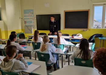 “Sicuri in strada”: La Polizia Municipale di Capri entra nelle scuole (Gallery)