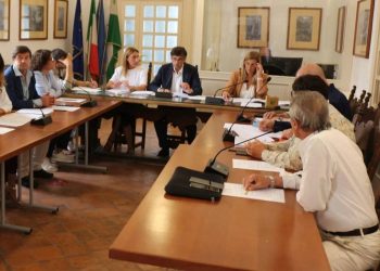 Consiglio comunale a Capri: regole trasporto di cortesia e question time su piano accosti e posti barca