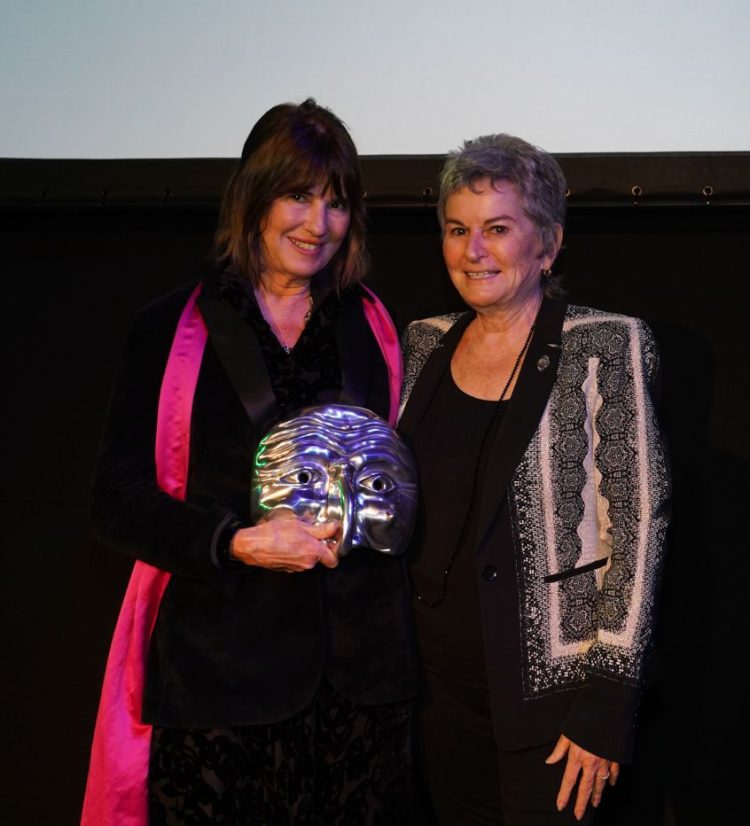 MIRA SORVINO, VOGLIO ESSERE NAPOLETANA (Photogallery)