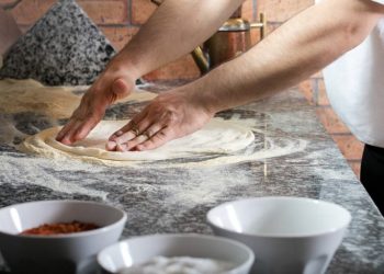 La Pizza Raviolo Caprese: un’idea semplice e geniale 