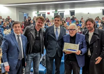 Peppino Di Capri, la ‘sua’ isola gli rende omaggio