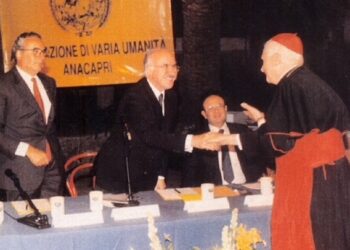 Anche a Jorge Bergoglio Papa Francesco il Premio “Capri-S.Michele”