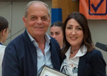 𝕃𝕒 ℂ𝕒𝕡𝕣𝕚 𝔹𝕝𝕦𝕖 𝕃𝕚𝕫𝕒𝕣𝕕 𝕓𝕒𝕤𝕜𝕖𝕥 𝕝𝕒𝕟𝕔𝕚𝕒 𝕚𝕝 𝕡𝕣𝕚𝕞𝕠 𝕥𝕠𝕣𝕟𝕖𝕠 “𝕚𝕤𝕠𝕝𝕒 𝕕𝕚 ℂ𝕒𝕡𝕣𝕚”