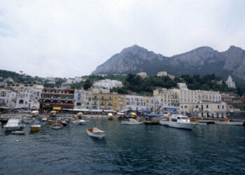 Legambiente e Cnr-Iia: Transizione ecologica lenta nelle isole, Capri la più virtuosa in Campania. Male Ischia