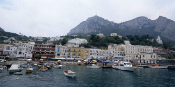 Legambiente e Cnr-Iia: Transizione ecologica lenta nelle isole, Capri la più virtuosa in Campania. Male Ischia