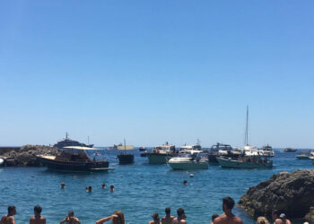 A Capri “numero chiuso” per gli sbarchi a Marina Piccola