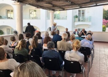 “L’isola dei suicidi imperfetti.” Presentato a Capri un giallo isolano tuttora insoluto