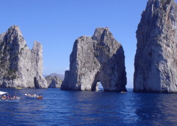 “L’isola dei suicidi imperfetti” il mistero di Nada Grohovac riscritto da Marino e Esposito