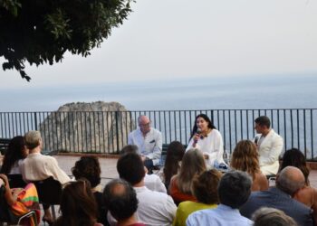 Marina Abramovic a Capri, foto di Giuseppe Rosato