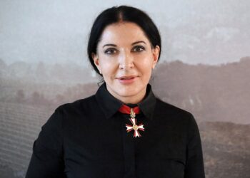 Abramovic a Capri dialogo sui Faraglioni