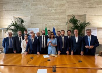 INSEDIATO AL MITUR TAVOLO INTERMINISTERIALE PER LA GESTIONE E SICUREZZA DEI FLUSSI TURISTICI