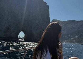Sara Orrego in vacanza a Capri: chi è la famosa modella colombiana