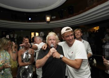 Boris Johnson a sorpresa all’Anema e Core