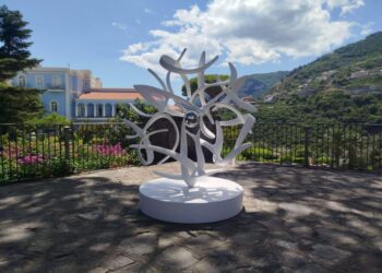 Tra Musica e Materia – La mostra diffusa di Gianfranco Meggiato a Ravello