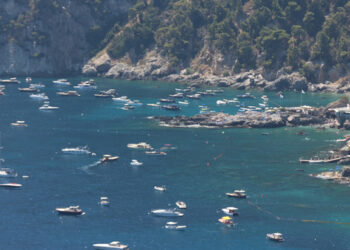 Capri, 16enne ferito in mare: i ringraziamenti del papà alla Capitaneria di Porto