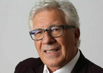 Peppino di Capri: «A papà davo del voi, fece legna da ardere con il mio pianoforte»