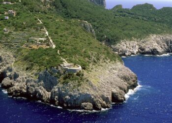 Smarrito e ritrovato ad Anacapri, denunciato per procurato allarme