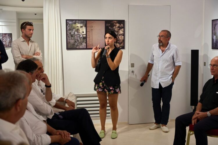 Sentita partecipazione per la presentazione di ” Con loro, come loro” : l’operatore umanitario Gennaro Giudetti alla Fondazione SMZ – Capri