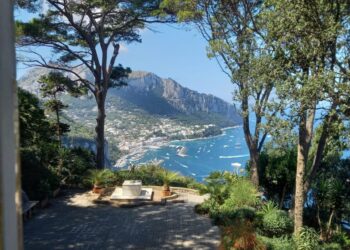 Villa Lysis a Capri: l’inaugurazione di una targa speciale per l’itinerario Liberty