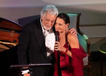 Domingo premiato a Capri: duetto a sorpresa con Sastri