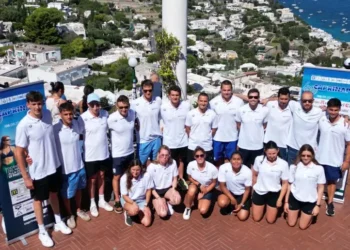 Nuoto fondo, il napoletano Ilario vince gara sprint Capri-Napoli