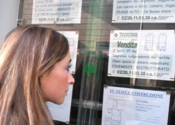 Emergenza abitativa, a Napoli la casa resta un sogno