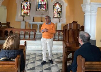 Per quelli che hanno sognato con Capri Fisher… Quando il professore Renato Esposito accompagnò Angela Merkel. Il premio Malaparte “incorona” Fernando Aramburu, uno che ha cambiato il cuore della propria pelle