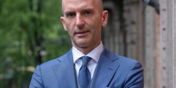 Azimut Direct supporta Gruppo HS con un finanziamento da €3,9M: 13 hotel gestiti e nuove aperture a Capri e Gallipoli
