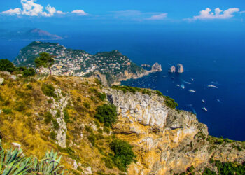 Caccia di frodo ad Anacapri, intanto a Marina Grande riprende il progetto