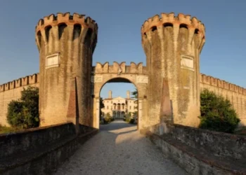 Roncade: “L’Isola d’a-mare” artisti capresi in mostra nelle rsa
