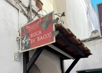 ANSA/Chiude ‘Buca di Bacco’, via un altro pezzo storico di Capri