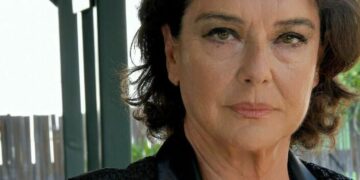 Monica Guerritore vince il premio “Capri – Lina Wertmuller”: il riconoscimento per il film “Anna”