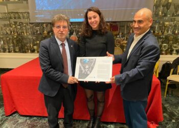 Capri-Napoli, un libro sulle 60 edizioni della gara di nuoto di fondo