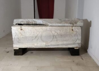 Il Museo Archeologico di Capri si arricchisce di un nuovo tesoro: il “SARCOFAGO DI CRISPINA” (Video)